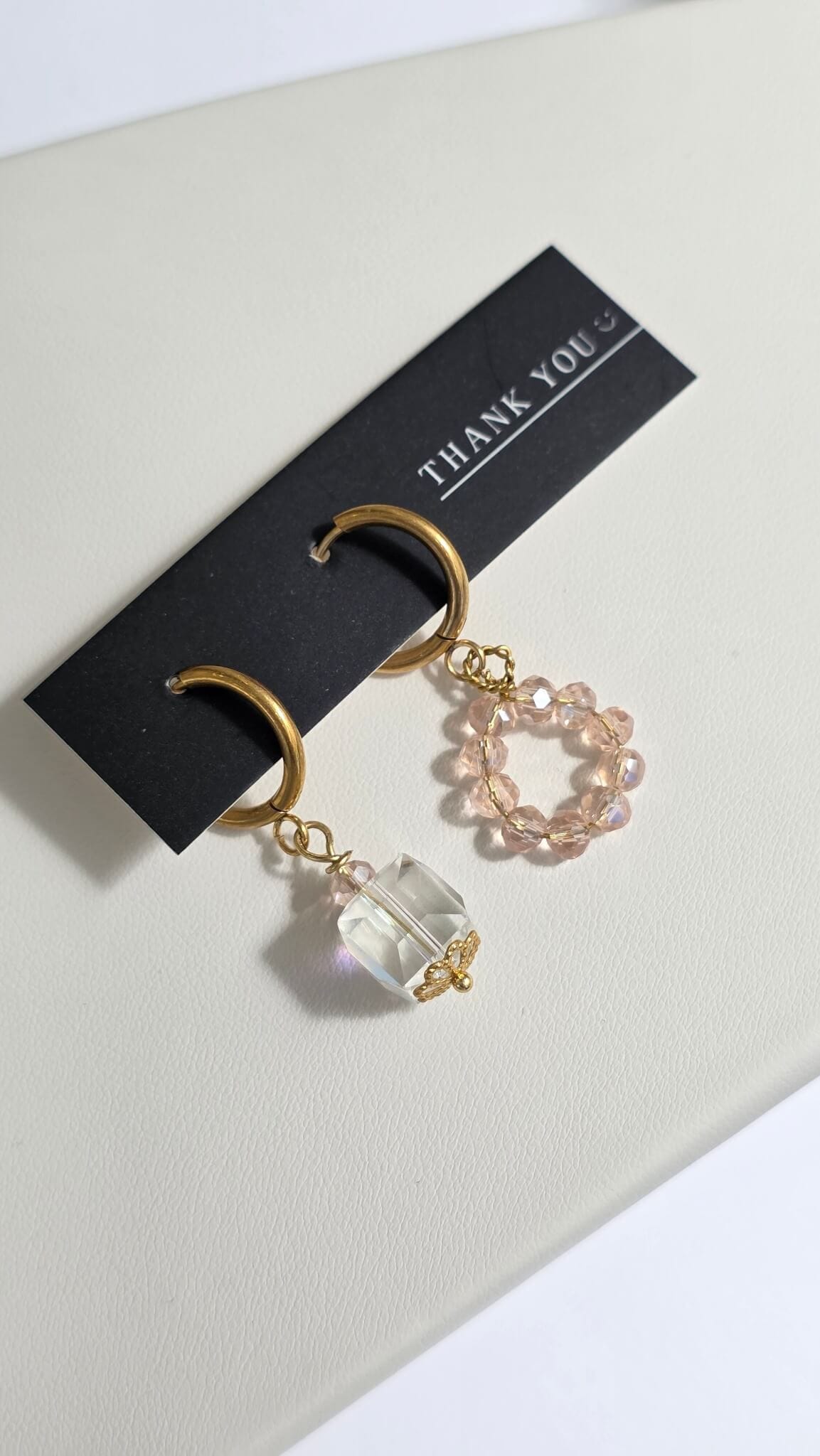 Ατσαλινοι κρικοι με κρύσταλλα