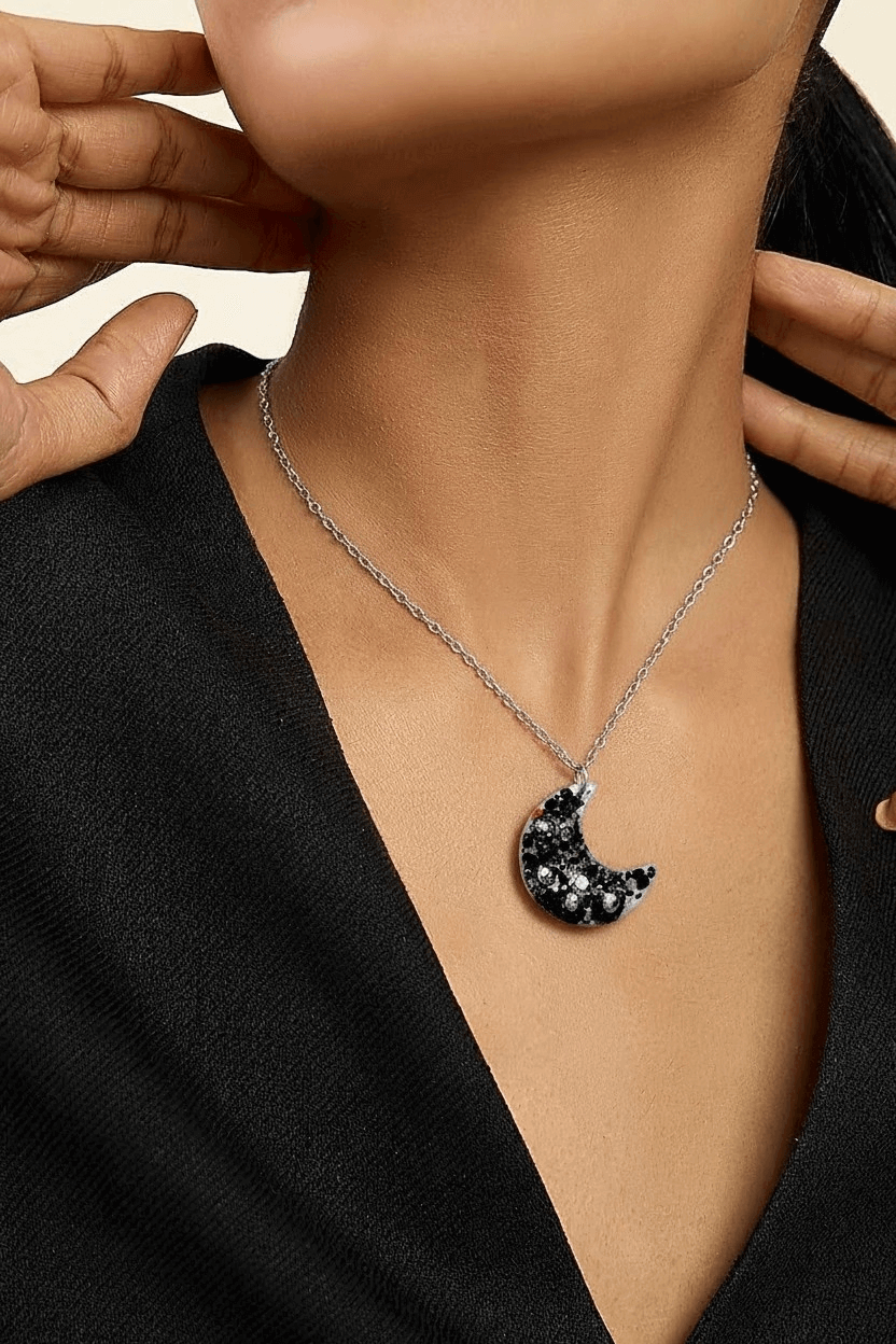 Χειροποίητο κολιέ φεγγάρι από υγρό γυαλί & αιματίτη - Image 2