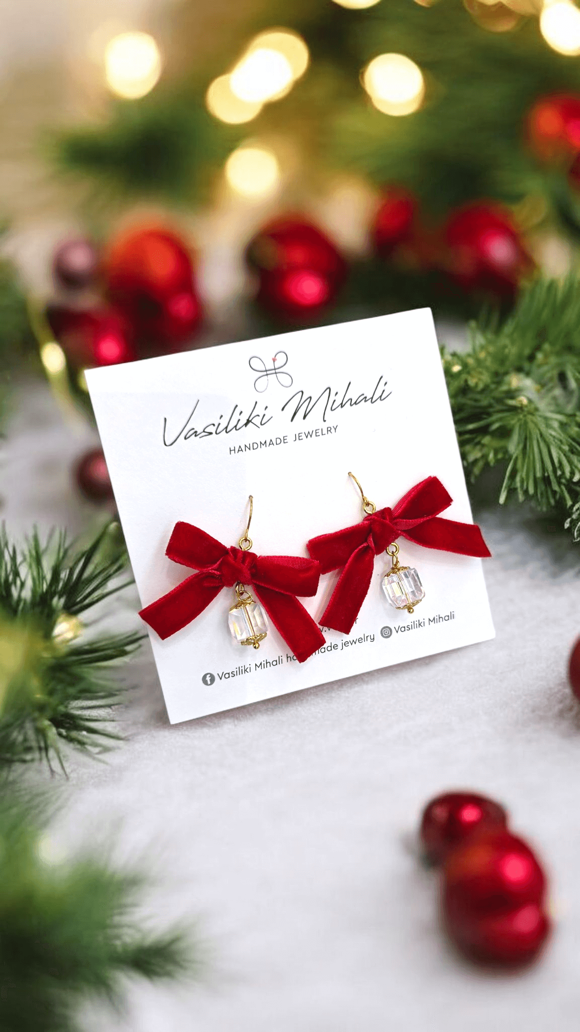 Κρεμαστά σκουλαρίκια φιόγκος κόκκινος με κρυσταλάκι & χρυσούς ατσάλινους γάντζους