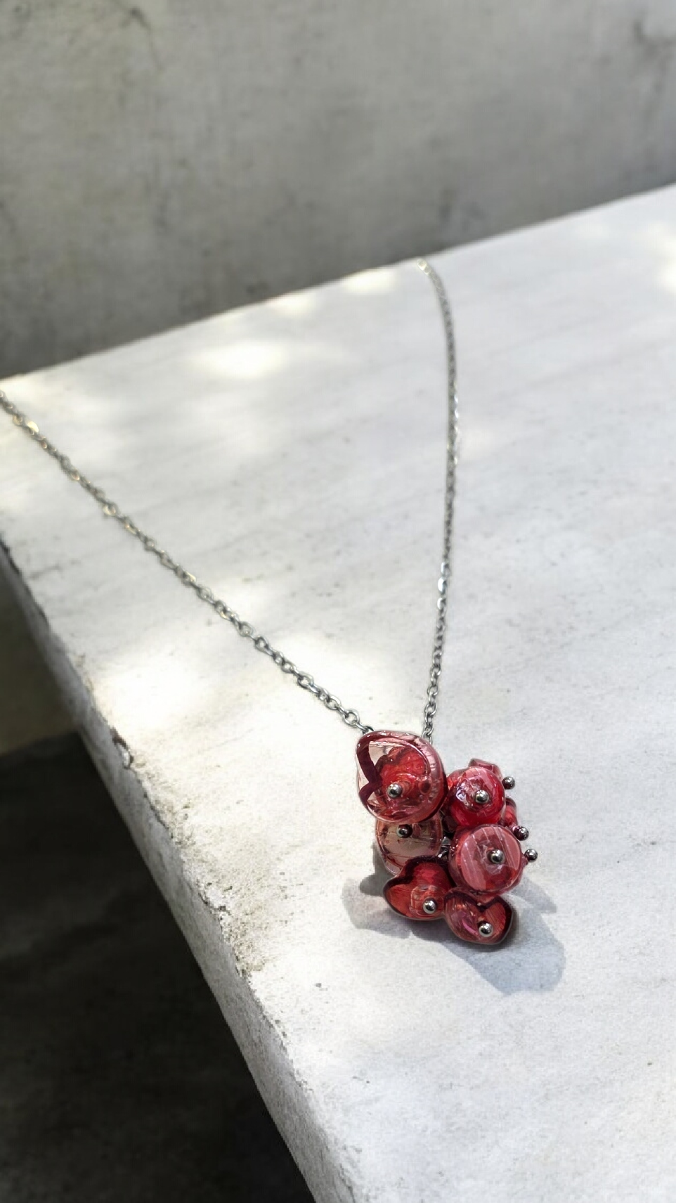 Κολιέ σε κόκκινο  χρώμα