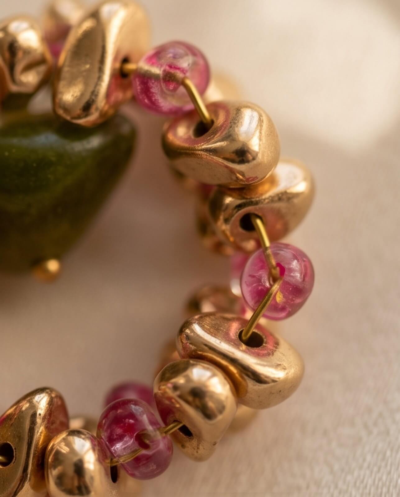 Χειροποίητο Κολιέ Μενταγιόν "Green Jade Ring" με Αχάτη, Αιματίτη και Γυάλινες Χάντρες - vasiliki Mihali jewelry - Image 3
